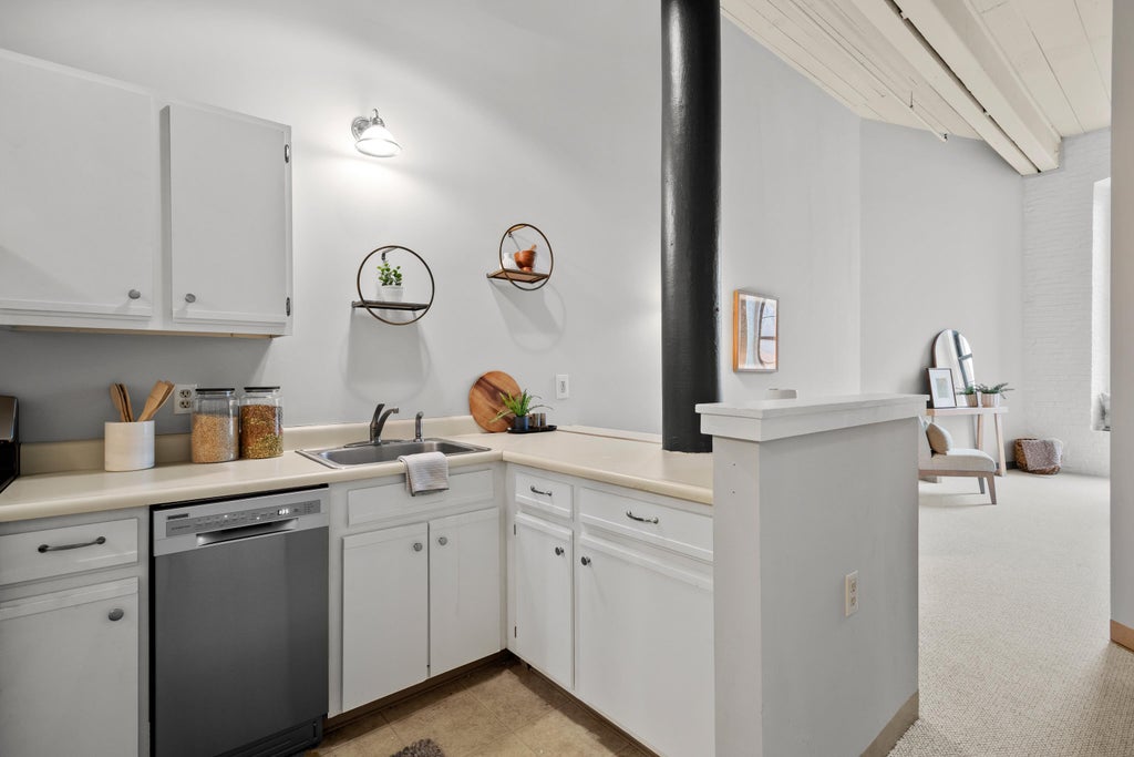 Photo of 100 Main Street #M13, Pembroke, NH 03275 (MLS # 5112506)