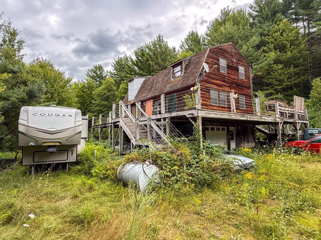 Photo of 526 New Hampshire Route 25c, Piermont, NH 03779 (MLS # 5109809)