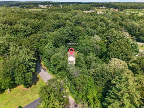 Photo of 14 Holton Circle, Londonderry, NH 03053 (MLS # 5105648)