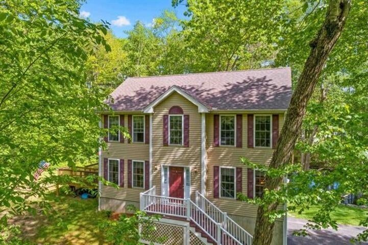 14 Holton Circle