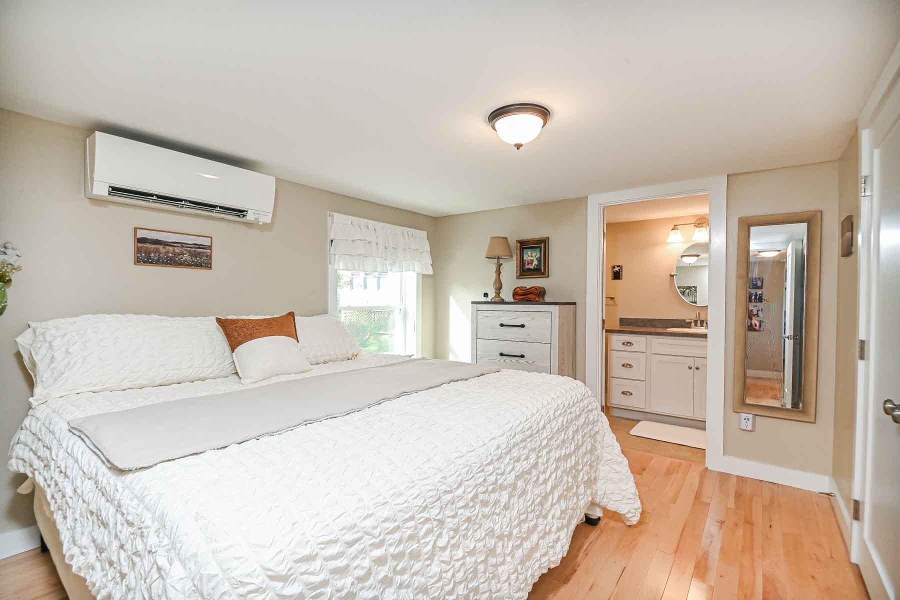 18 Seabreeze Drive