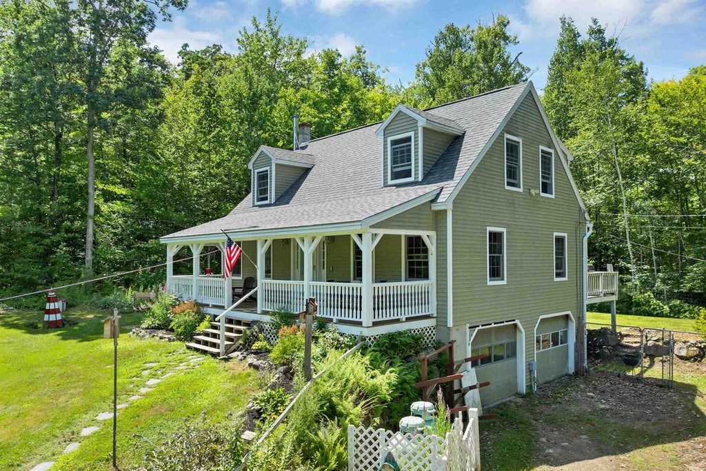 Photo of 19 Vonhurst Road, Moultonborough, NH 03254 (MLS # 5101835)