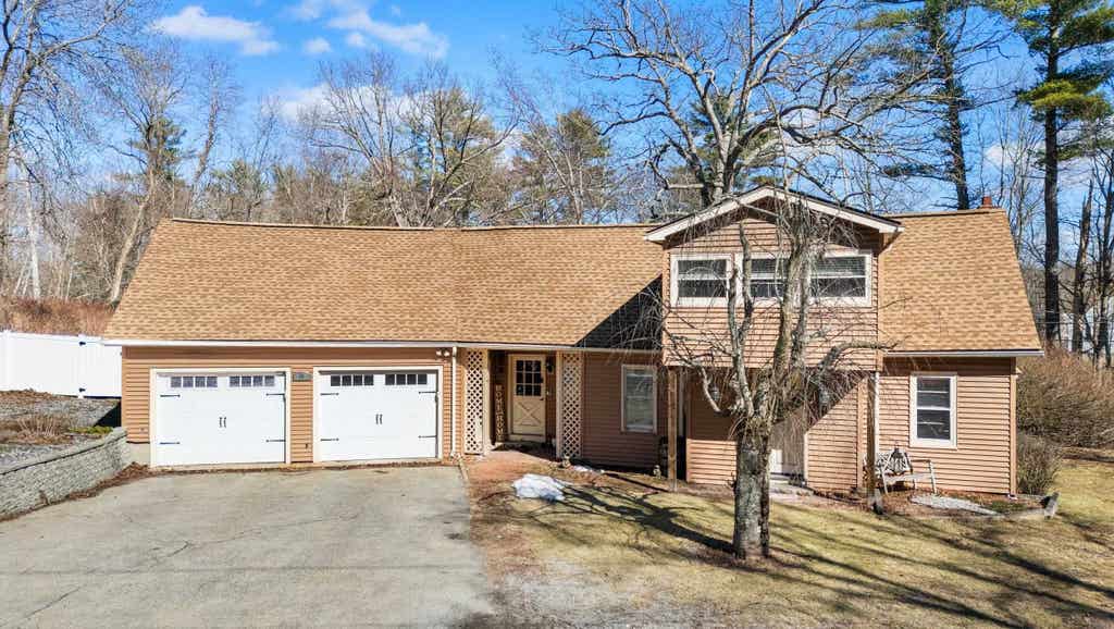 Photo of 66 Old Derry Road, Londonderry, NH 03053 (MLS # 5085907)