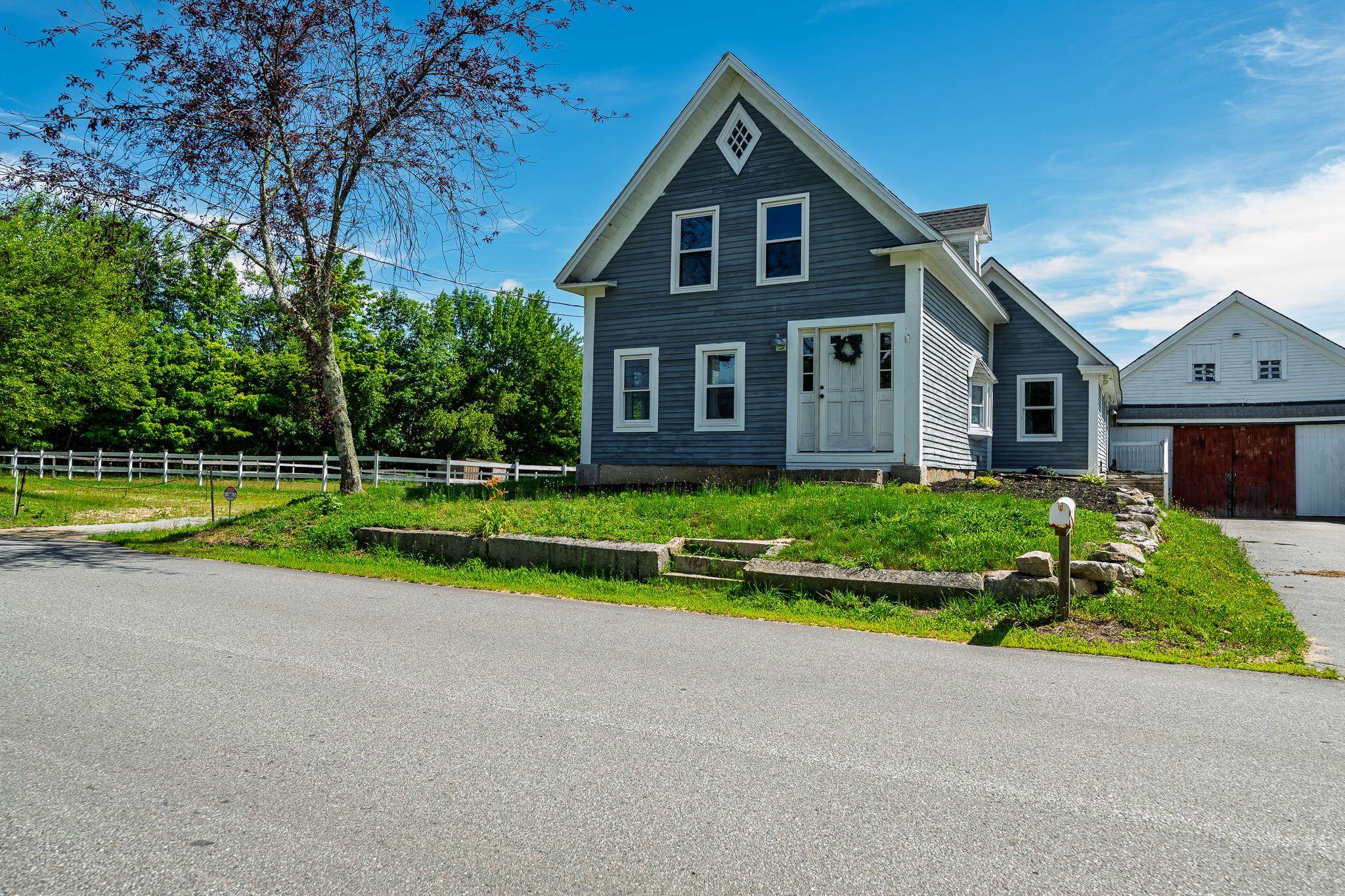 Photo 1 of 25 — 131 South Road, Deerfield, NH 03037