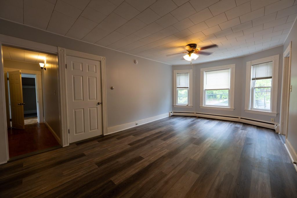 Photo of 125 Tarrytown Road #123, Manchester, NH 03103 (MLS # 5086089)