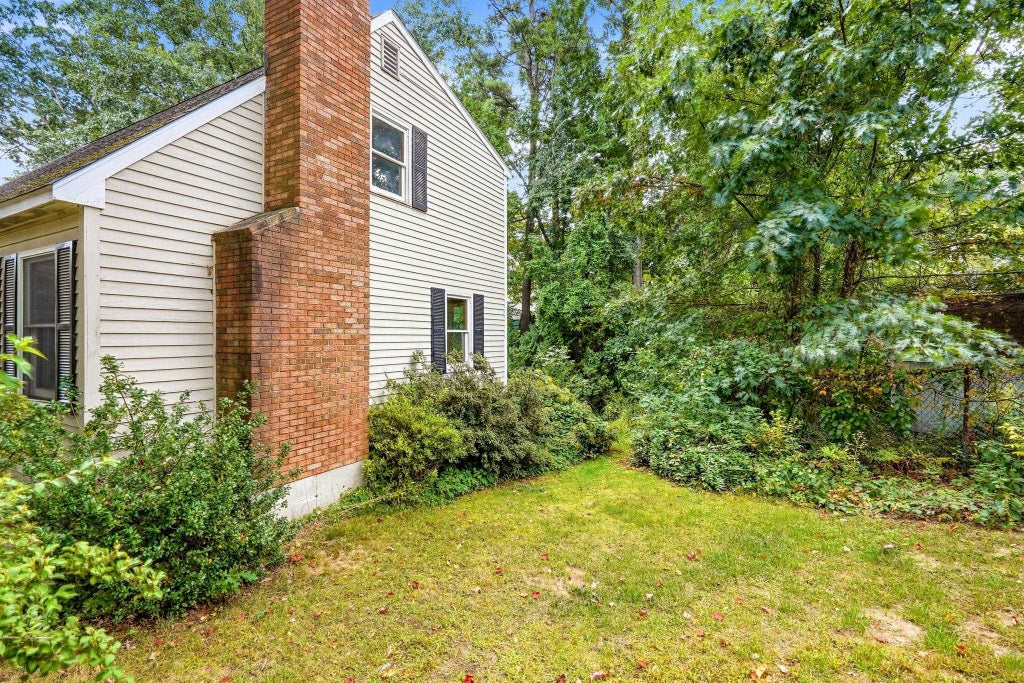 Photo of 42 Taschereau Boulevard, Nashua, NH 03062 (MLS # 5111746)