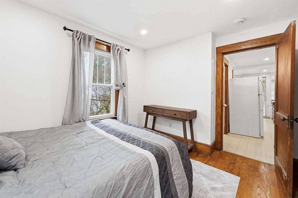Photo of 202 Leda Avenue, Manchester, NH 03104 (MLS # 5115076)