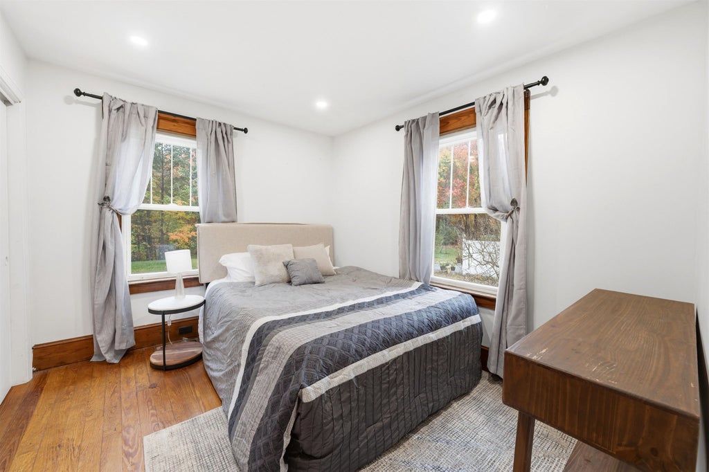 Photo of 202 Leda Avenue, Manchester, NH 03104 (MLS # 5115076)