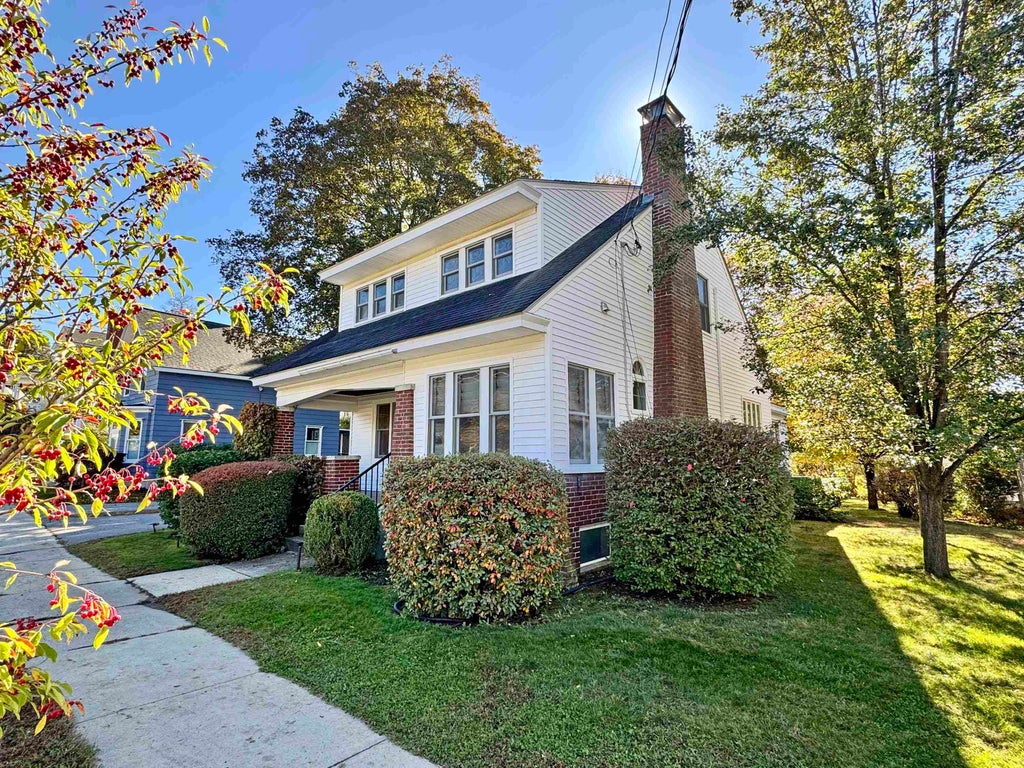 Photo of 16 Leverett Street, Keene, NH 03431 (MLS # 5114958)
