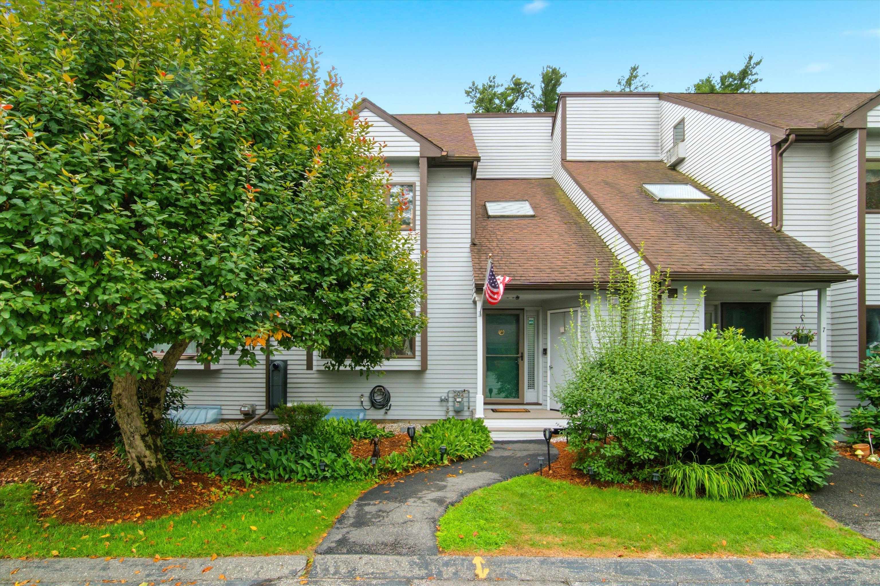 9 Pondview Drive