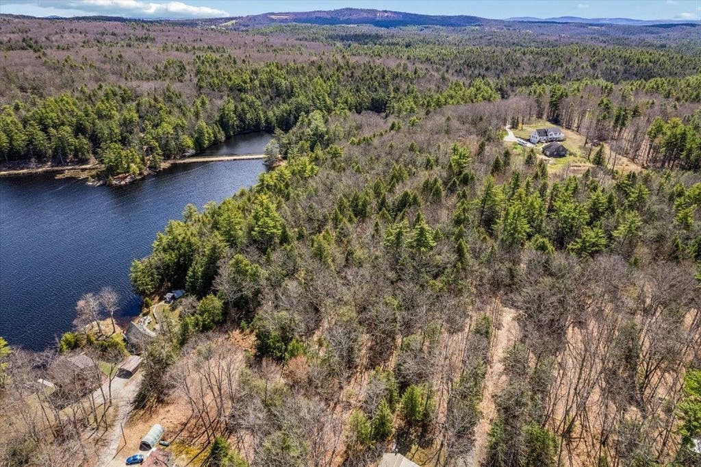 Photo of 13129 Pocumtuck Way, Gilmanton, NH 03273 (MLS # 5087369)
