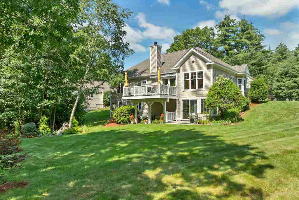 Photo of 8 Sandpiper Lane, Merrimack, NH 03054 (MLS # 5102989)