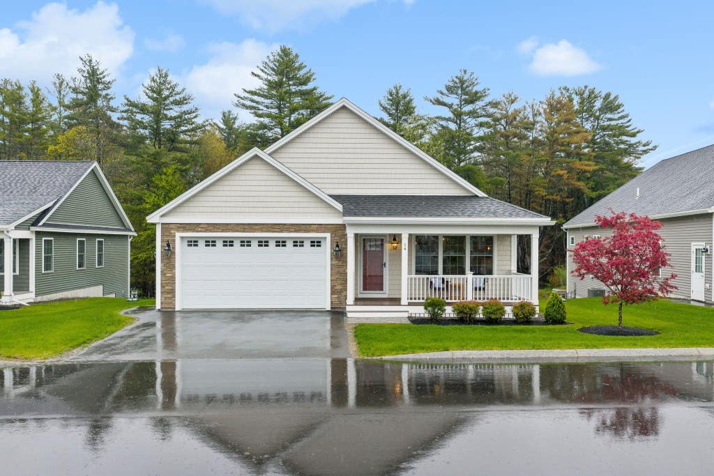 Photo of 14 Mulberry Lane, Epping, NH 03042 (MLS # 5089285)