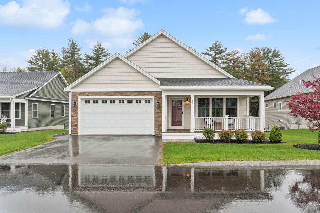 Photo of 14 Mulberry Lane, Epping, NH 03042 (MLS # 5089285)