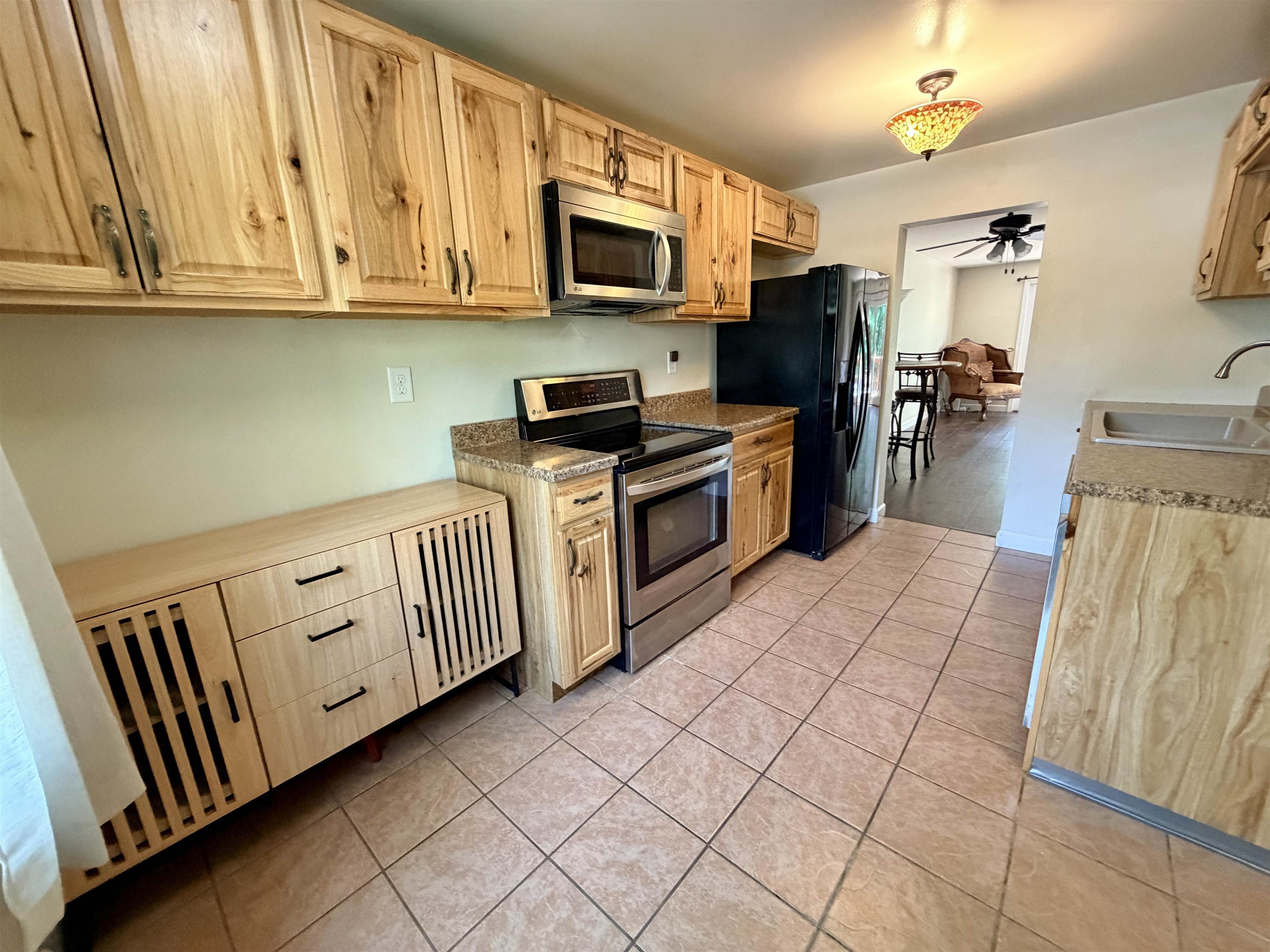 208 Bartemus Trail