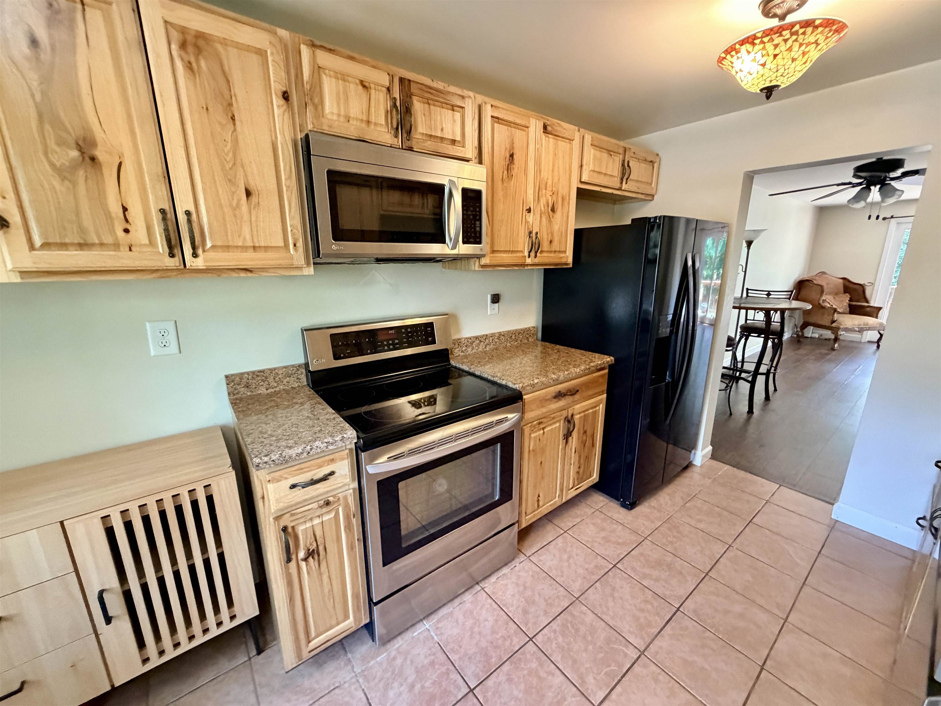 208 Bartemus Trail