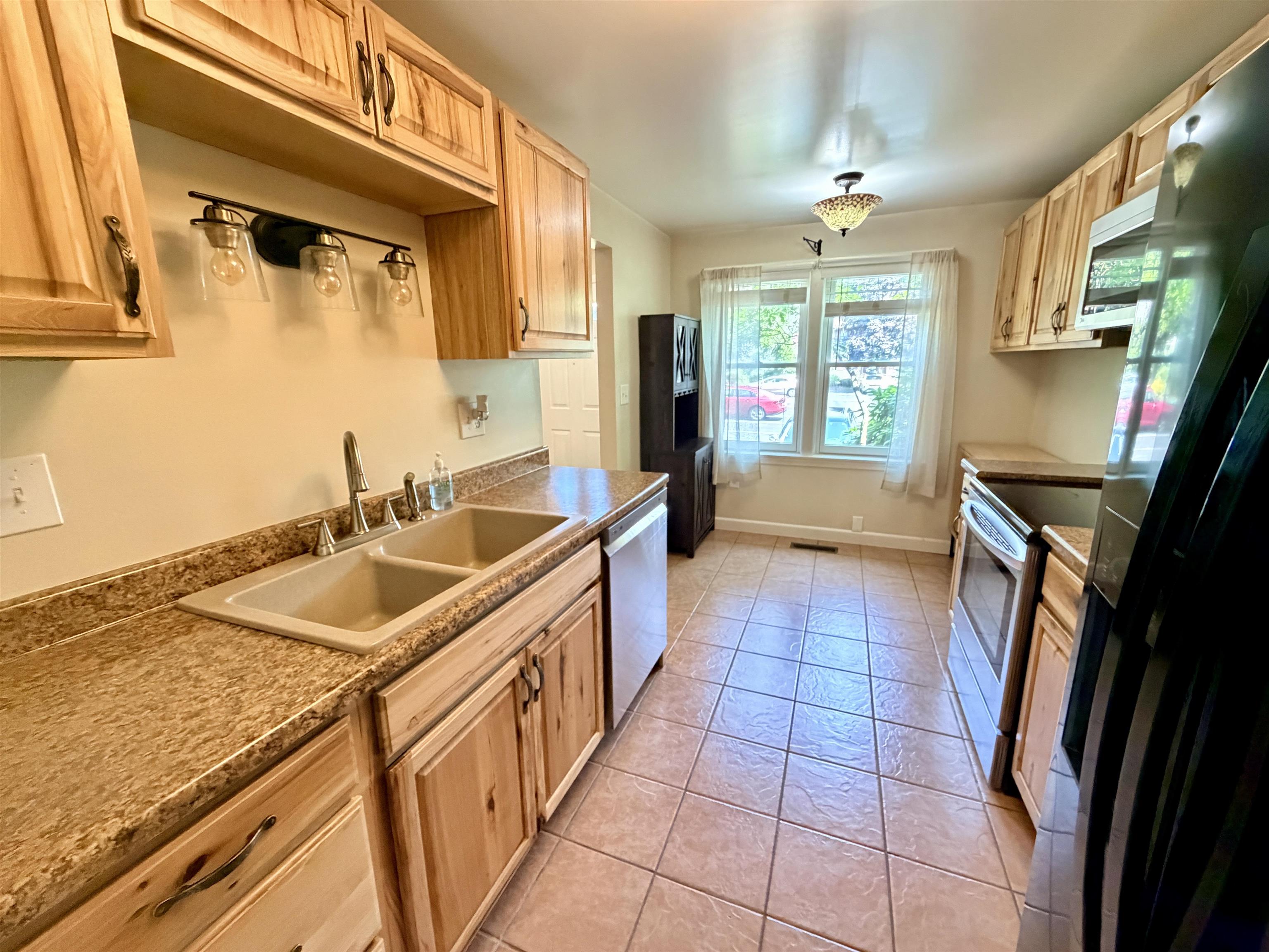 208 Bartemus Trail