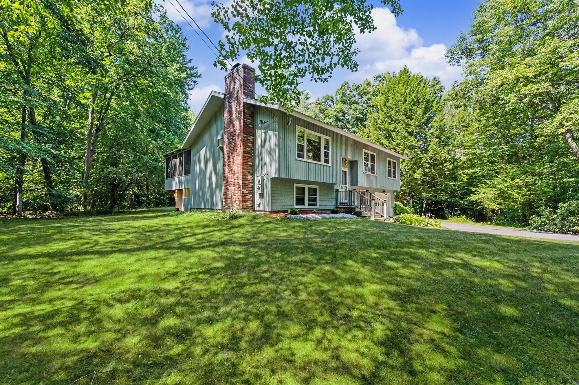 14 Tomahawk Drive