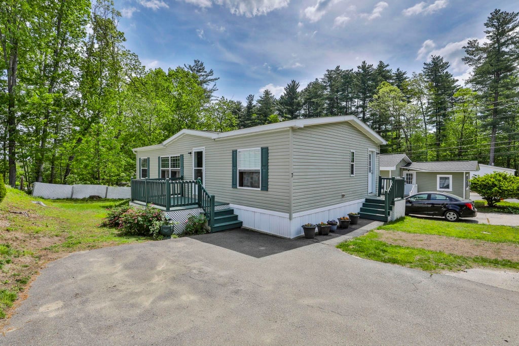 Photo of 7 Pearl Court, Merrimack, NH 03054 (MLS # 5092119)