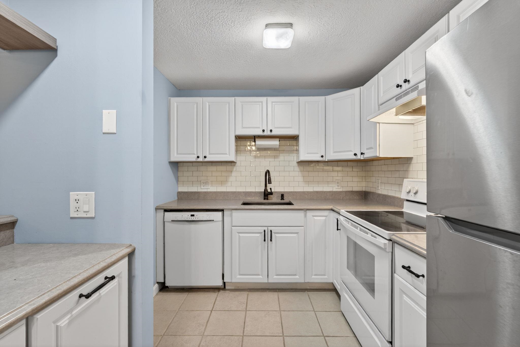 12 Timberwood Drive 302