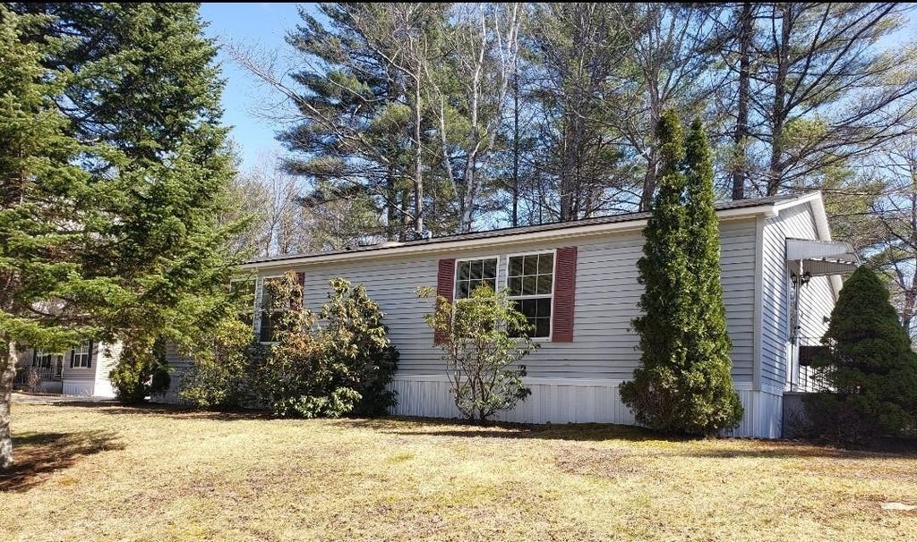 Photo of 1 Harvey Brook Road, Wolfeboro, NH 03894 (MLS # 5081247)