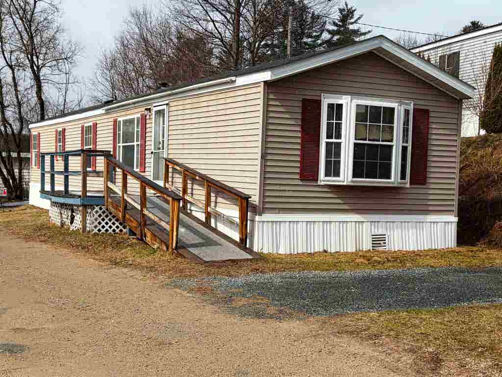 Photo of 6 Hilltop Manor Mobile Home Park, Littleton, NH 03561 (MLS # 5082387)