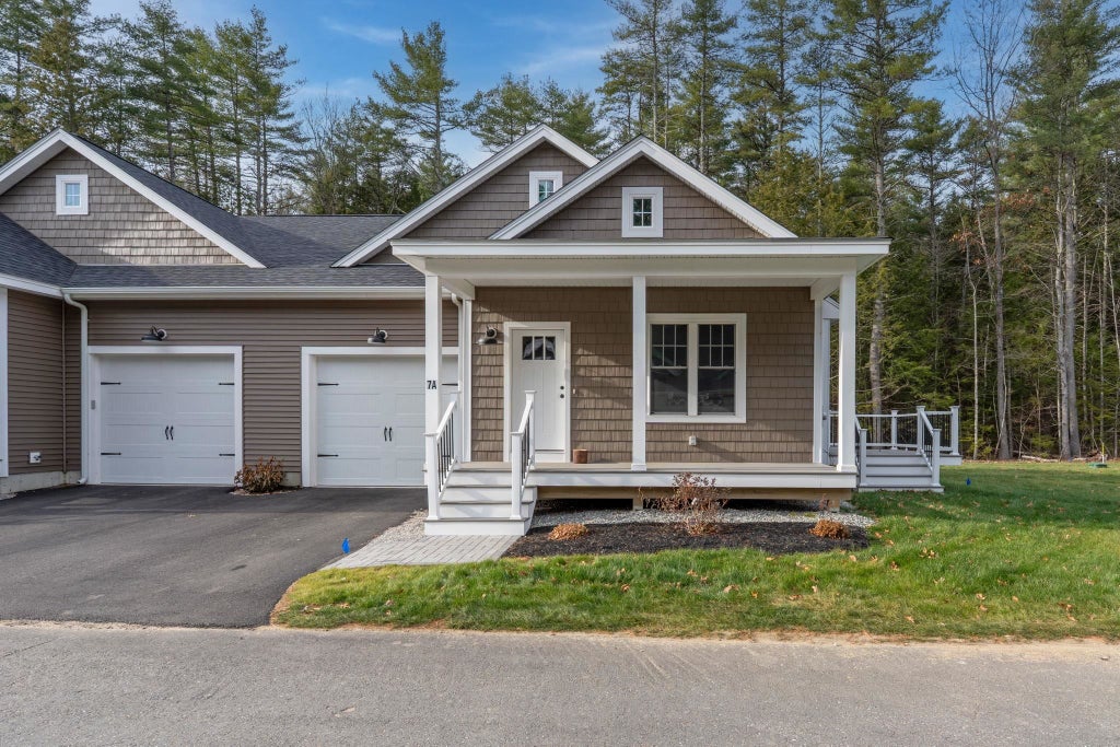 Photo of 1 Debbie Lane, Amherst, NH 03031 (MLS # 5094796)