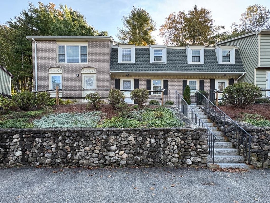 Photo of 14 Cannongate III Road #3, Nashua, NH 03063 (MLS # 5113287)