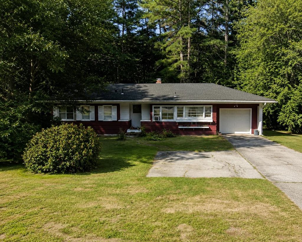 Photo of 448 Pembroke Street, Pembroke, NH 03275 (MLS # 5091960)