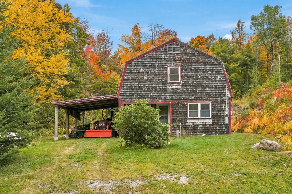 Photo of 127 Martin Road, Washington, NH 03280 (MLS # 5112562)