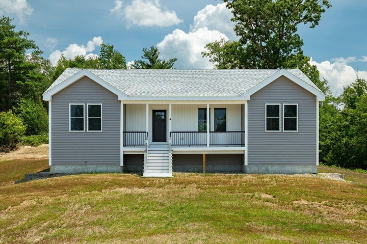 Photo 1 of 28 — 4 Hawthorne Road, Ossipee, NH 03864