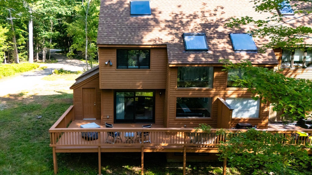 Photo of 27 Abbey Lane #9, Conway, NH 03818 (MLS # 5106290)
