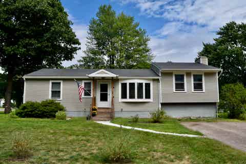 Photo of 66 Belair Drive, Colchester, VT 05446 (MLS # 5106563)