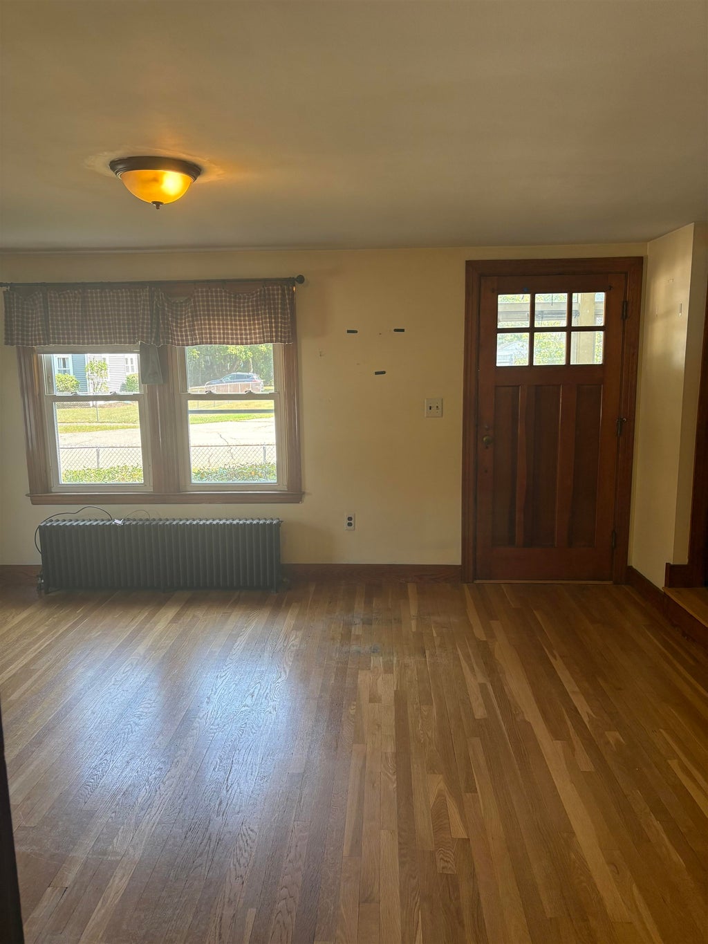 Photo of 44 Dewey Street, Rochester, NH 03867 (MLS # 5107564)