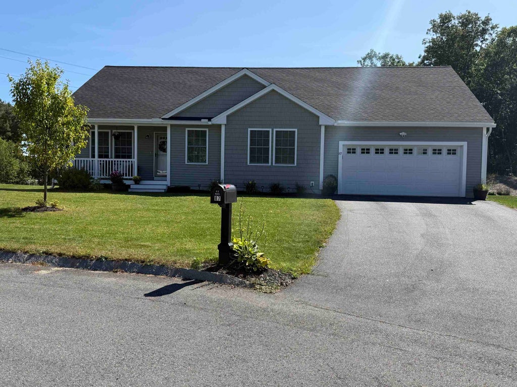 Photo of 87 Bentley Way, Manchester, NH 03102 (MLS # 5109791)