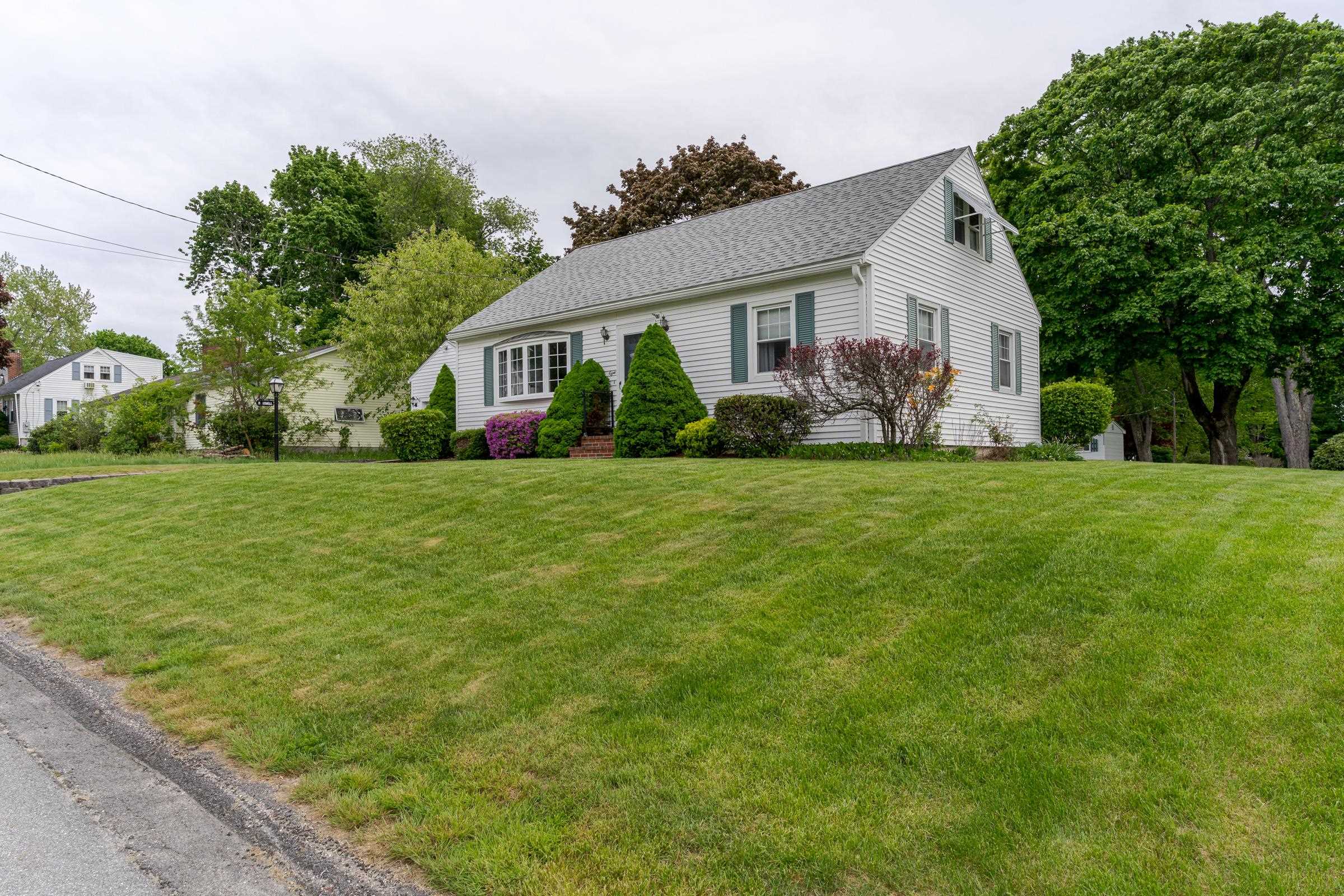 8 Lowell Avenue