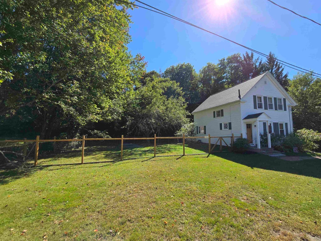 Photo of 21 Willey Street, Rollinsford, NH 03869 (MLS # 5111414)