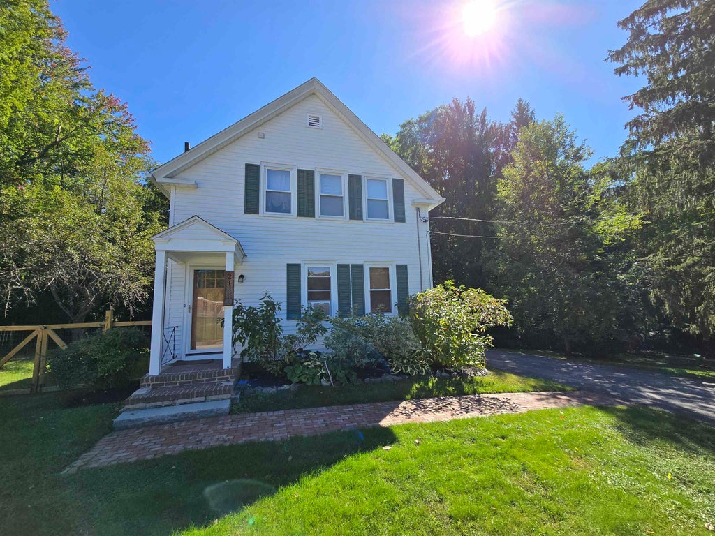 Photo of 21 Willey Street, Rollinsford, NH 03869 (MLS # 5111414)