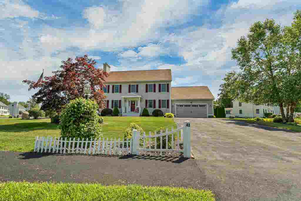 Photo of 41 Viola Circle, Seabrook, NH 03847 (MLS # 5101867)