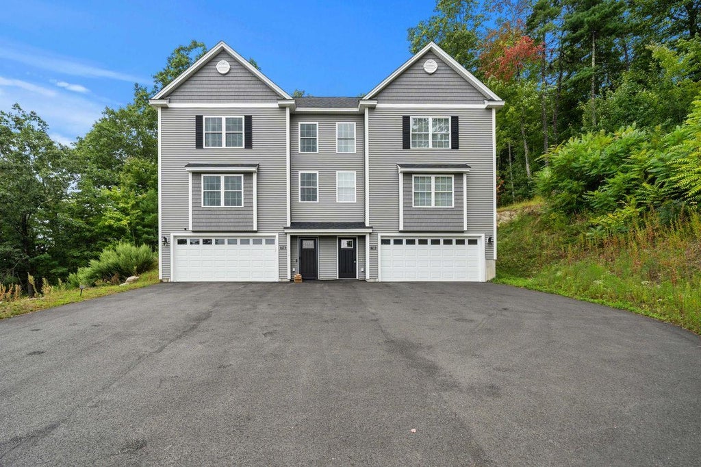 Photo of 71 Terraceview Drive, Hudson, NH 03051 (MLS # 5108234)
