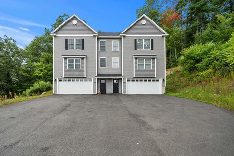 Photo of 71 Terraceview Drive, Hudson, NH 03051 (MLS # 5108234)