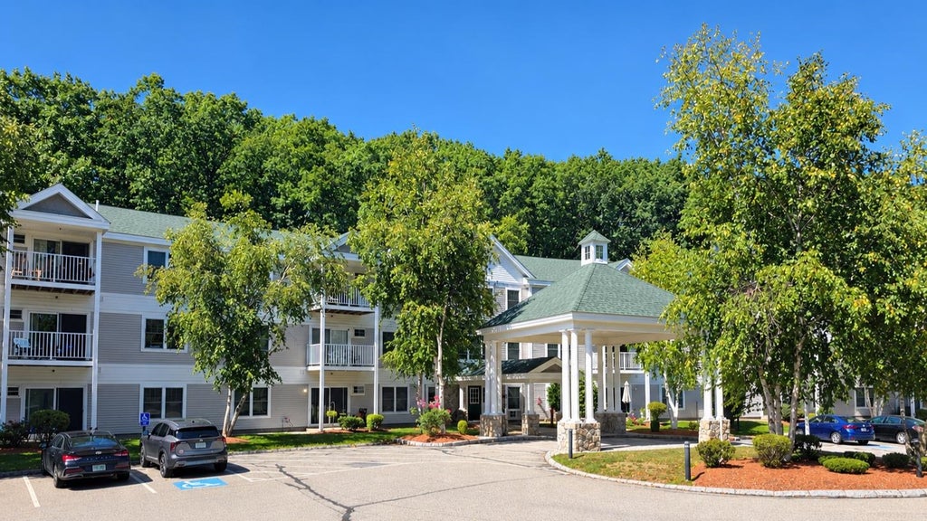 Photo of 265 Edward J Roy Drive #320, Manchester, NH 03104 (MLS # 5109376)