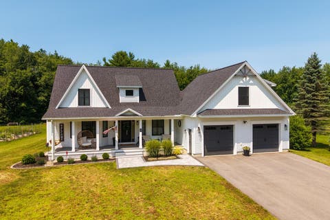 Photo of 9 FRENCH CROSS Road, Dover, NH 03820 (MLS # 5102030)