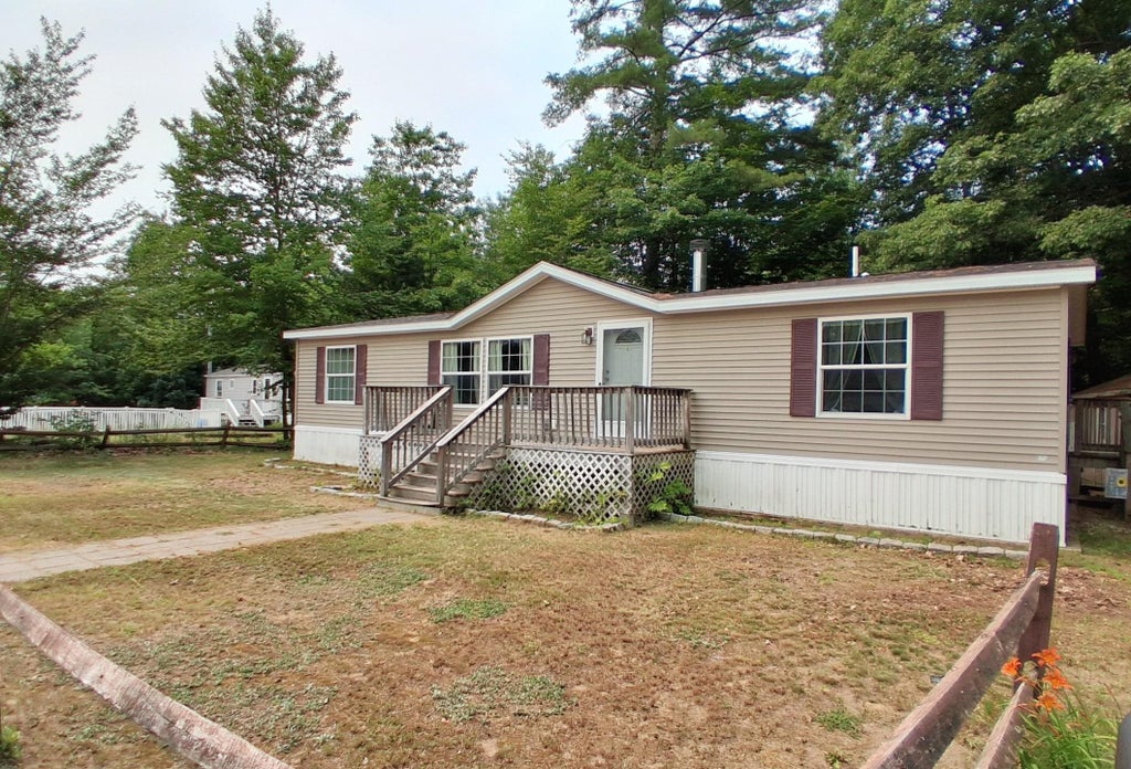 Photo of 11 Page Street, Plymouth, NH 03264 (MLS # 5102351)