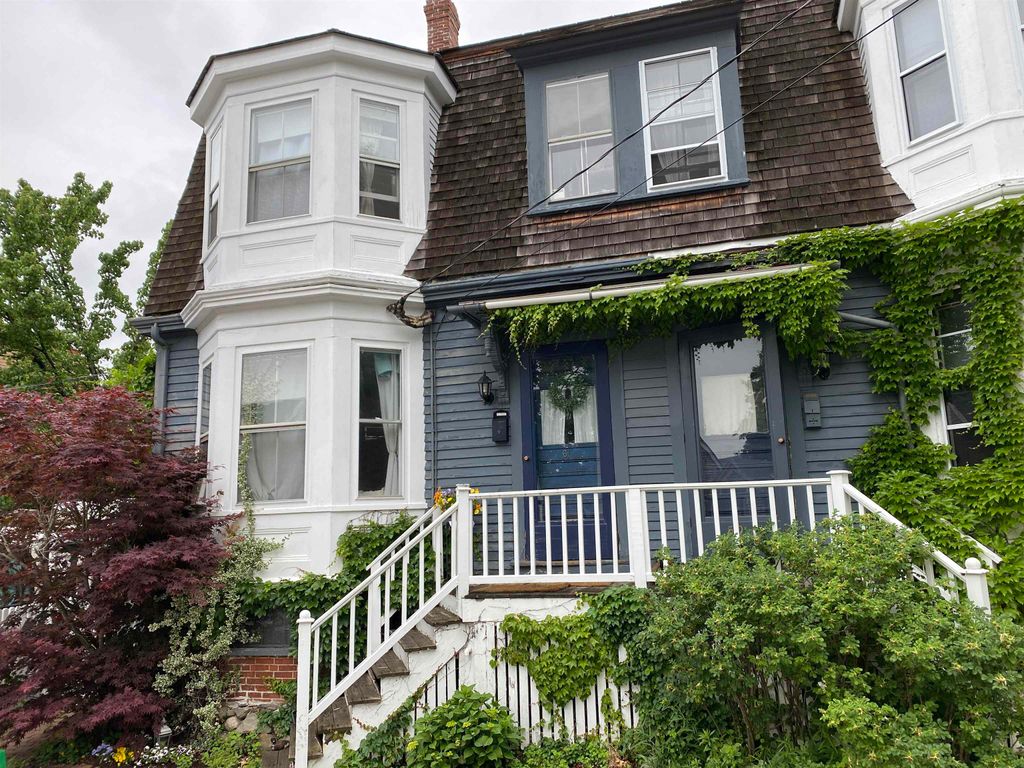 Photo of 61 Manning Street, Portsmouth, NH 03801 (MLS # 5092380)