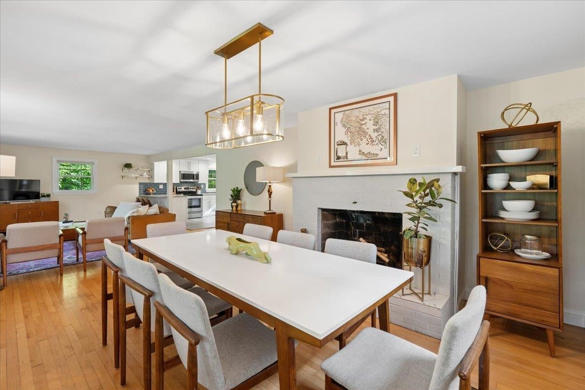 2 Carroll Circle