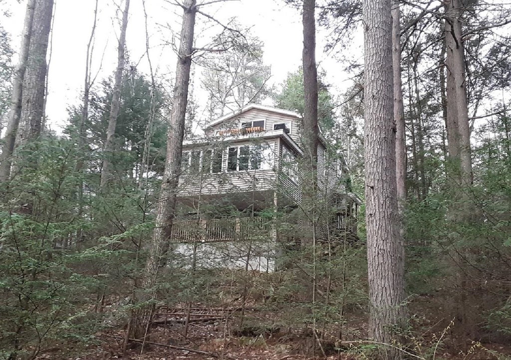 Photo of 8 Ossipee View Circle, Gilford, NH 03249 (MLS # 5112464)