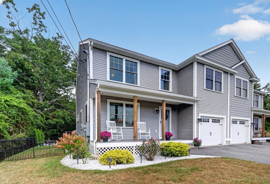 Photo of 215 South Main Street, Seabrook, NH 03874 (MLS # 5108939)