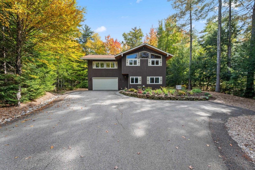 Photo of 10 Wilhelm Place, Bartlett, NH 03838 (MLS # 5113170)