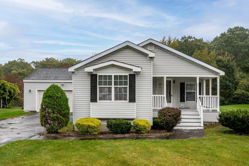 Photo of 65 Tarah Way, Fremont, NH 03044 (MLS # 5113230)